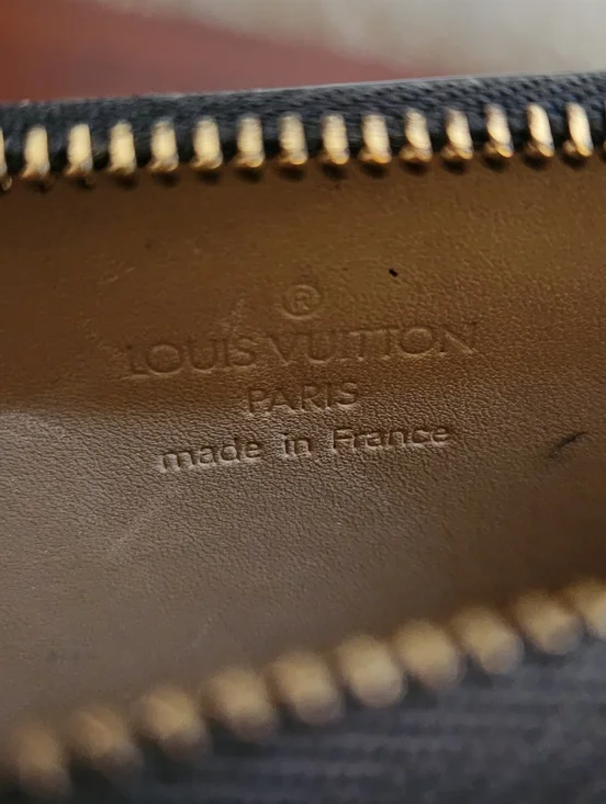 Louis Vuitton Black Monogram Vernis Lexington Pochette Bag - Picture 5 of 9